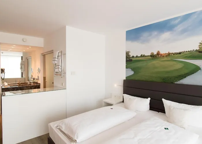 فندق Absolute 4*